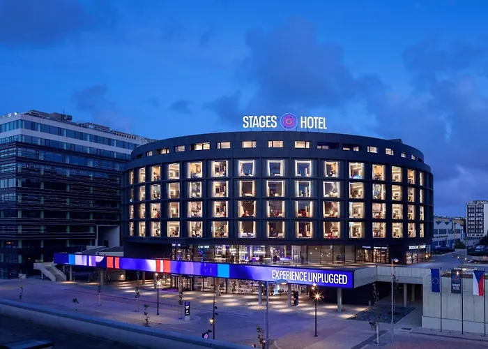 Stages ue, A Tribute PortfolioHotel Prag